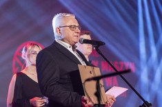 Projekt z licencją na wygrywanie
