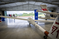 Nowy hangar Akademickiego Ośrodka Szybowcowego w Bezmiechowej