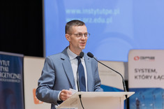 Prof. PRz M. Ruszel,